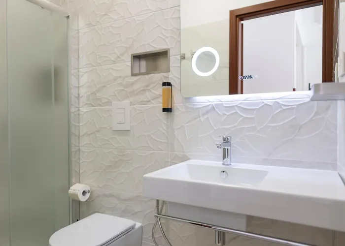 Dolce And Bed and Breakfast 4*