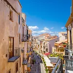 Dolce And Bed and Breakfast Cefalù