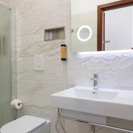 Dolce And Bed and breakfast 4*