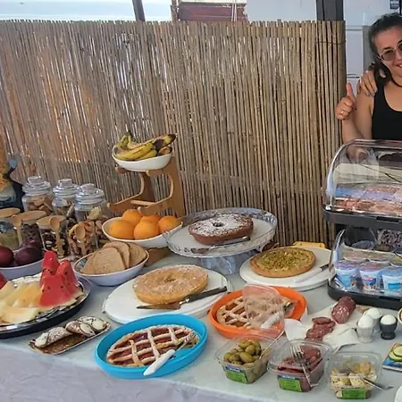 Dolce And Bed & Breakfast 3*