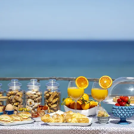 Dolce And Oda ve Kahvaltı Cefalù