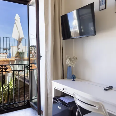 Oda ve Kahvaltı Dolce And 4*