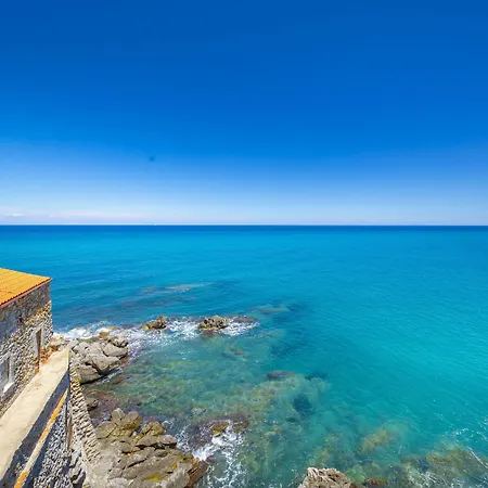 Dolce And Oda ve Kahvaltı Cefalù